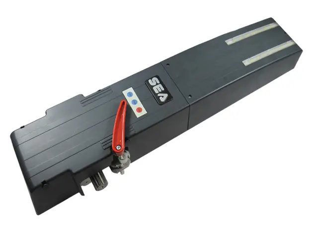 [BASS014] Erg 24V basculante maxi con cuadro incorporado, 10 m2 / 30 usuarios